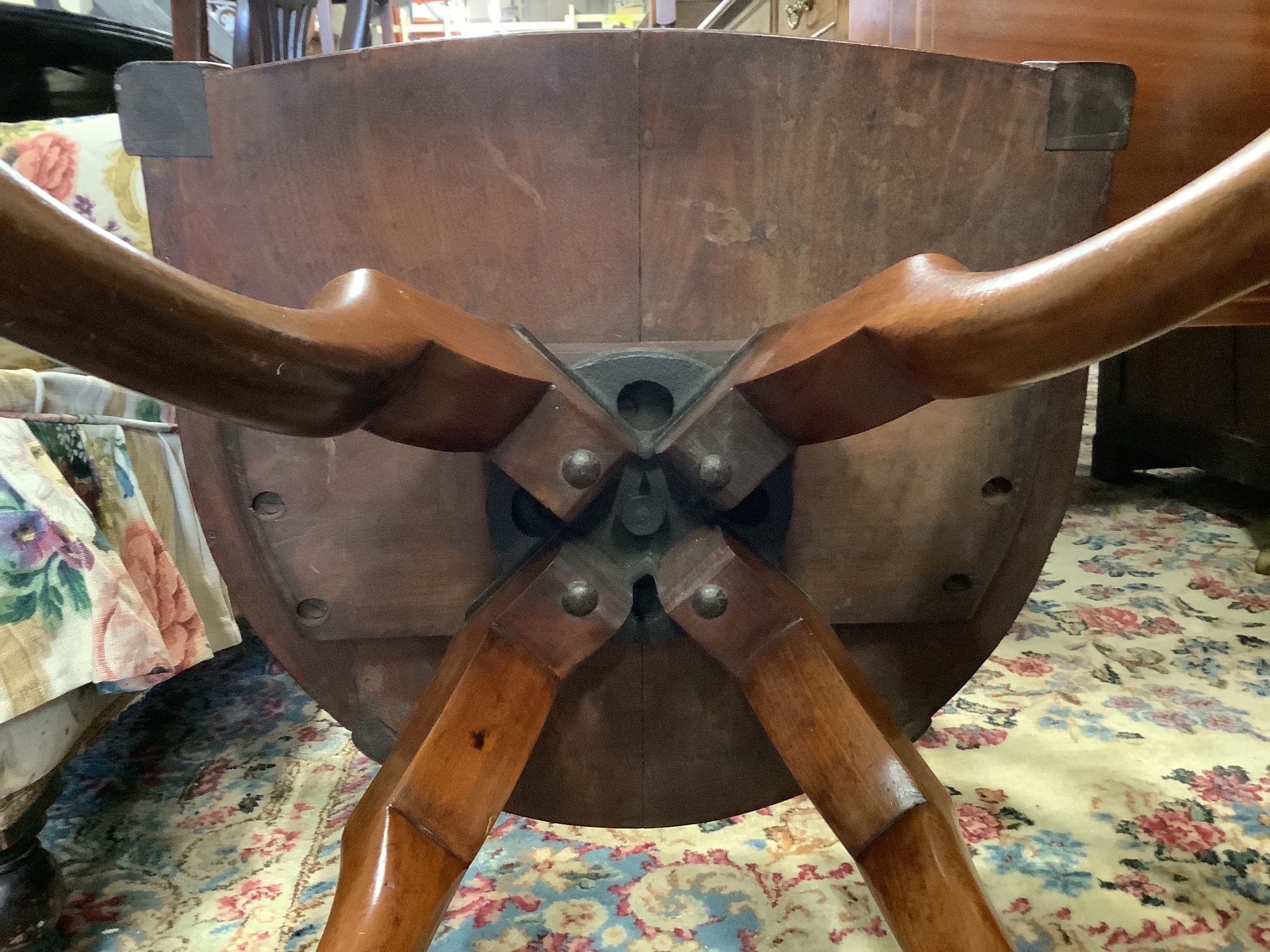 A late Victorian walnut revolving desk chair, width 58cm, depth 52cm, height 92cm